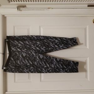 Fullbeauty sportl gray  black  leggings